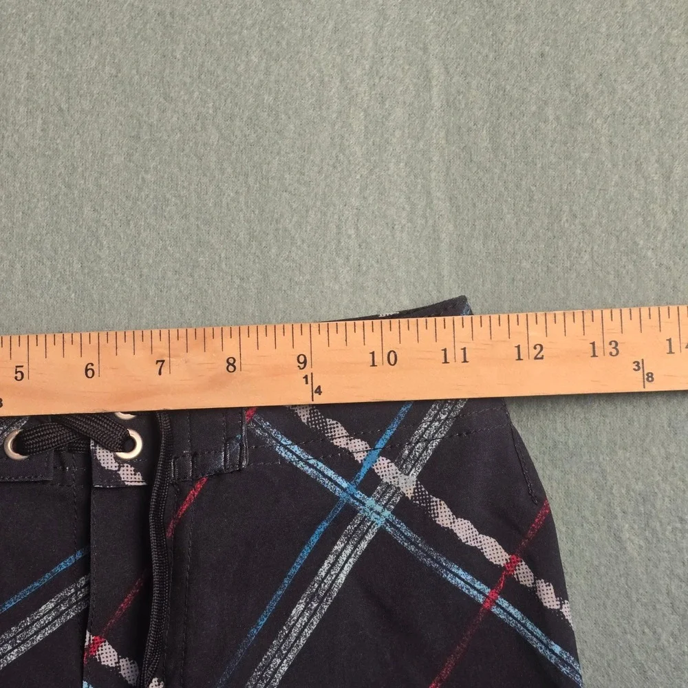 Quiksilver Boys Plaid Board Shorts Black Blue Red Swim Trunks‎ Size 6 2540565059